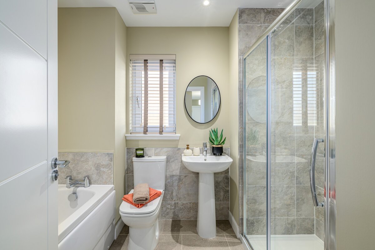 dundas_dargavel_village_mellor_bathroom_001.1200×0